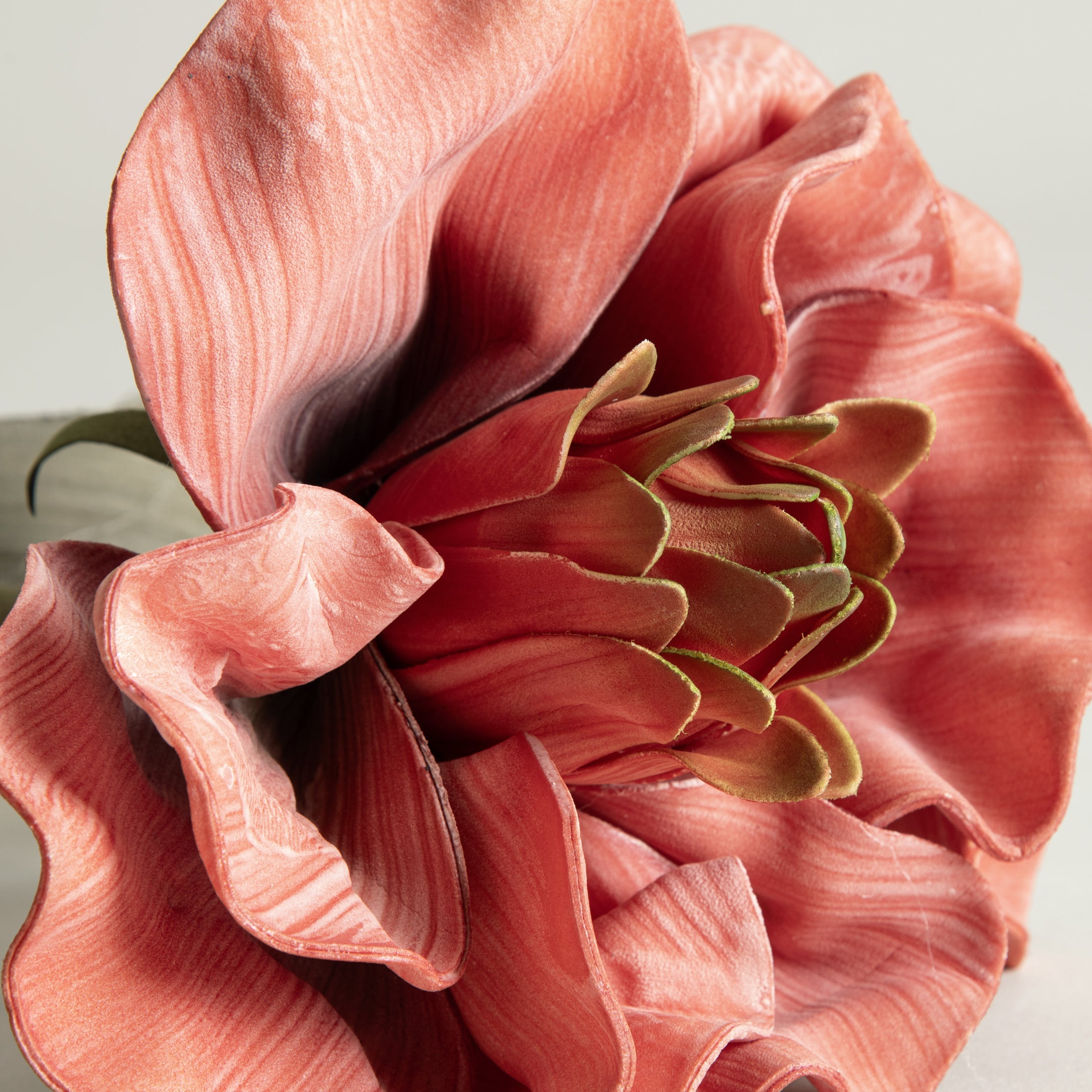 Magnum Light Red & Green Foam Flower