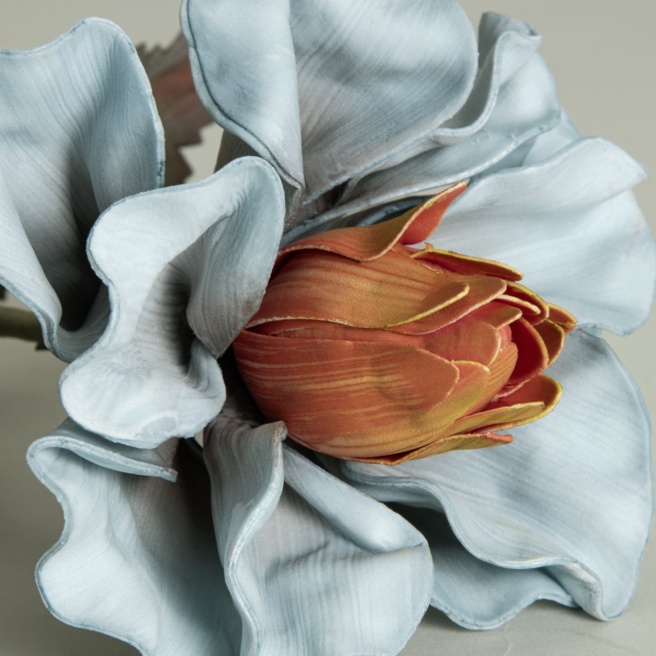 Magnum Blue & Orange Foam Flower